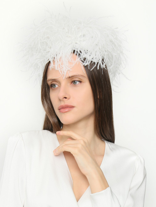 Шляпка декорированная перьями и кристаллами Elie Saab - МодельОбщийВид
