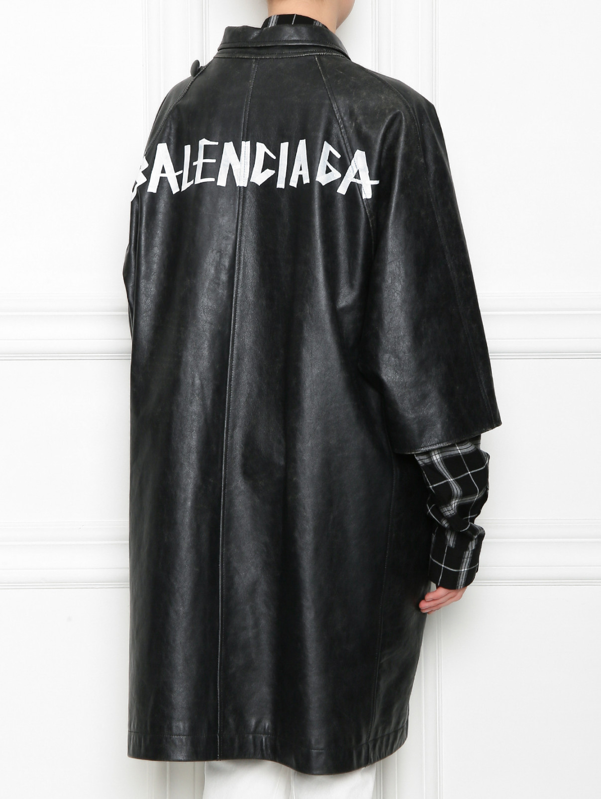 Пальто из кожи с логотипом на спине Balenciaga  –  МодельВерхНиз1  – Цвет:  Коричневый