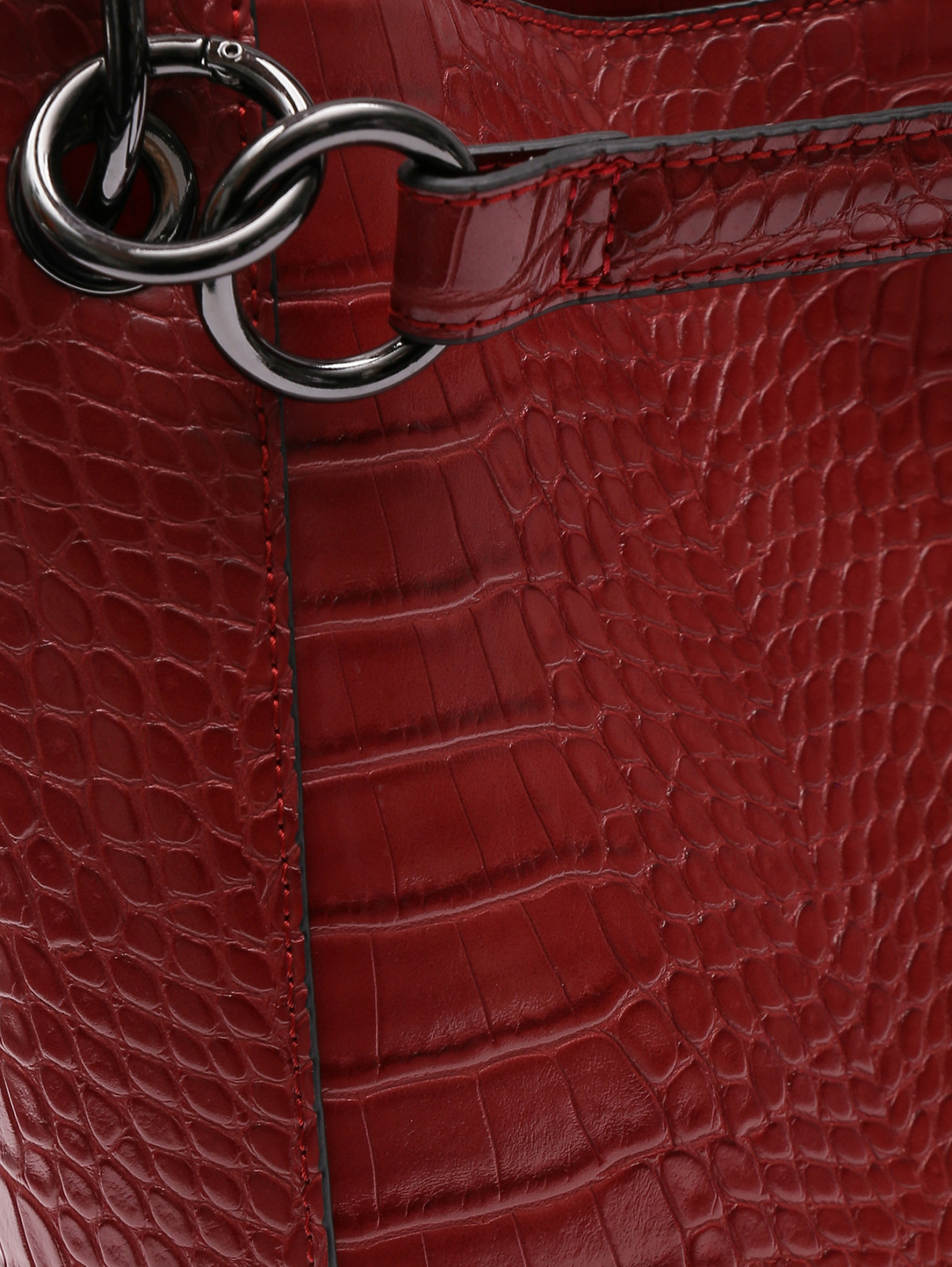 Сумка с эффектом кожи крокодила Persona by Marina Rinaldi  –  Деталь  – Цвет:  Красный